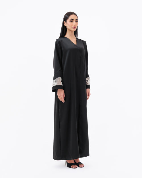 MK ABAYA: LACE CURVES